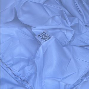 Hotel grade king fitted sheet